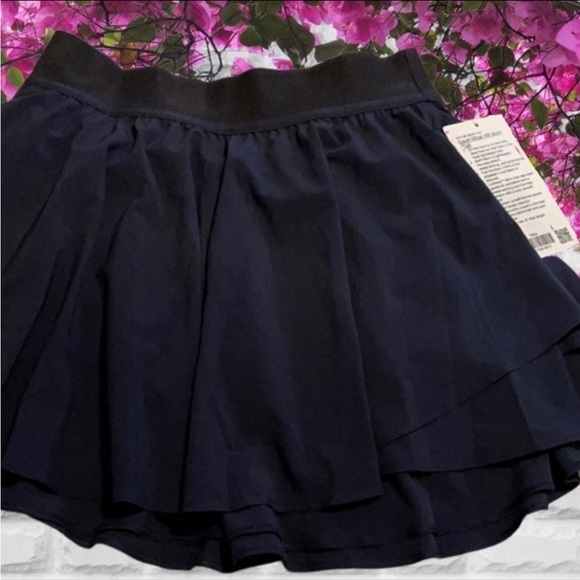 NWT - Lululemon Court Rival HR Skirt Navy Sz.6 Tall - Picture 4 of 9